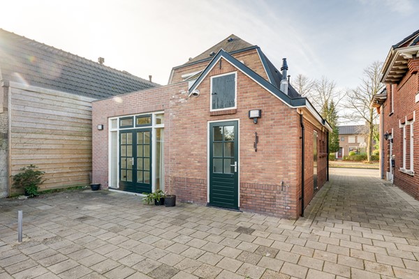 95_FUNDA_JULIANASTRAAT 80_RIJEN.jpg